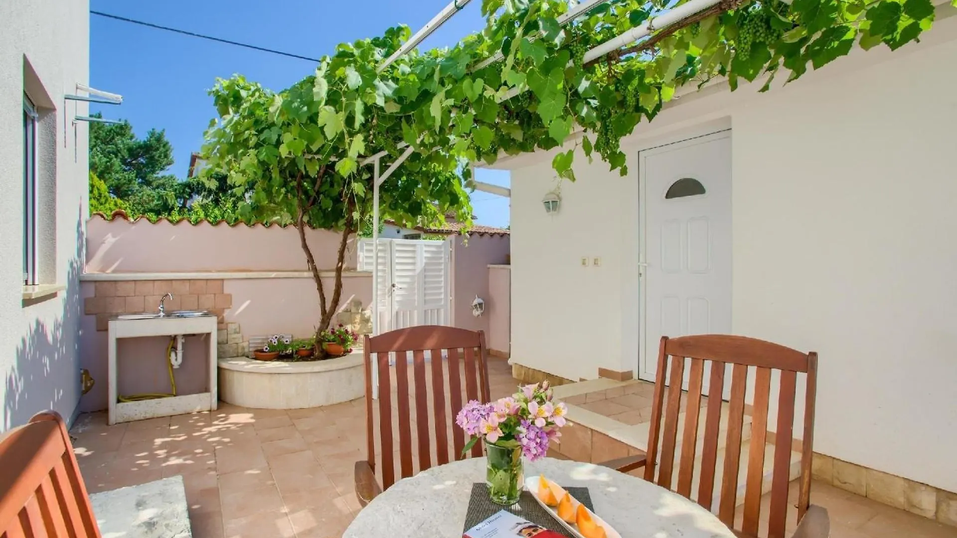Prázdninový dům Ferienhaus Mit Privatpool Fuer 5 Personen Ca 60 Qm In Sisan, Istrien Suedkueste Von Istrien